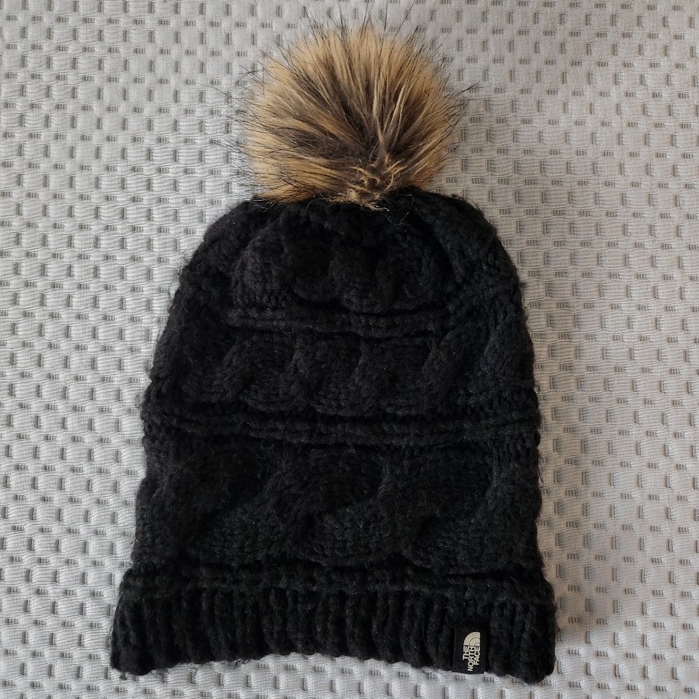 NORTH FACE Black Cableknit Winter Hat With Brown/tan Faux Fur Pom